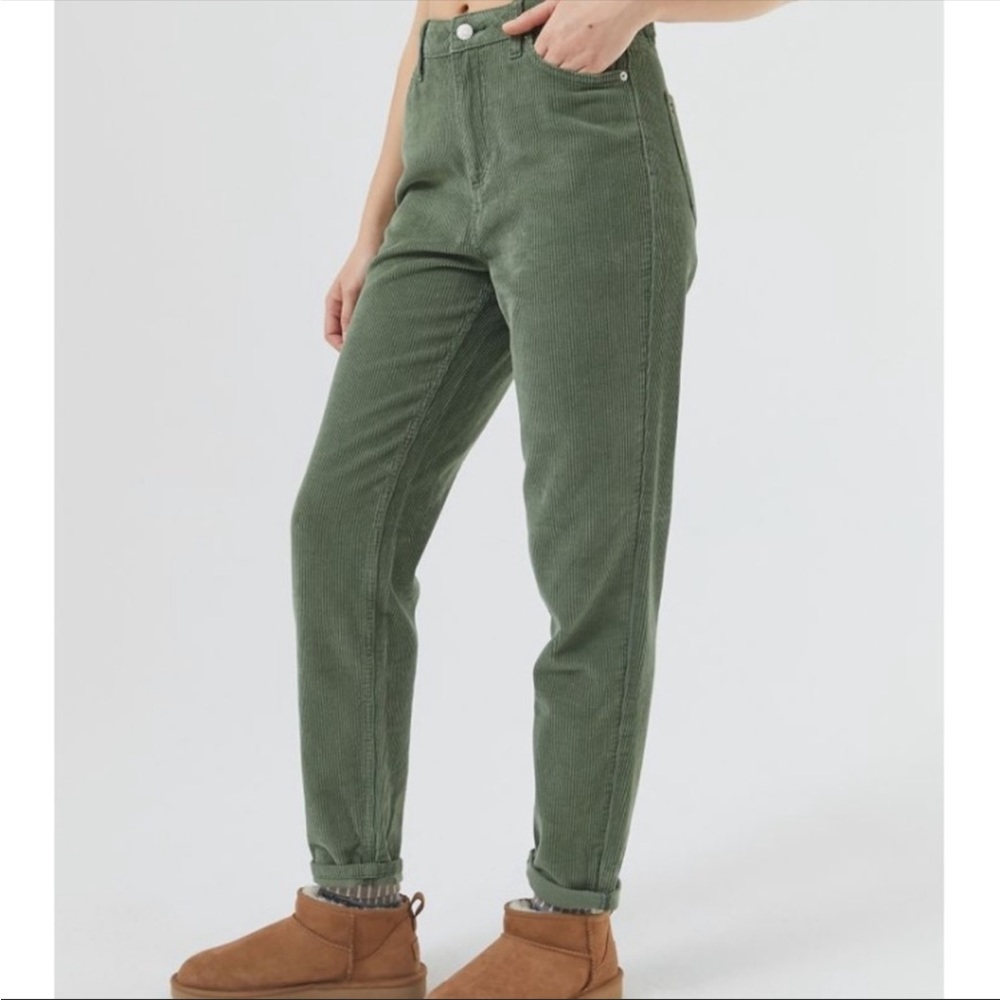 Urban Outfitters Mom High-Rise Mom Jean - Olive Green NEW size 30 - High Waist